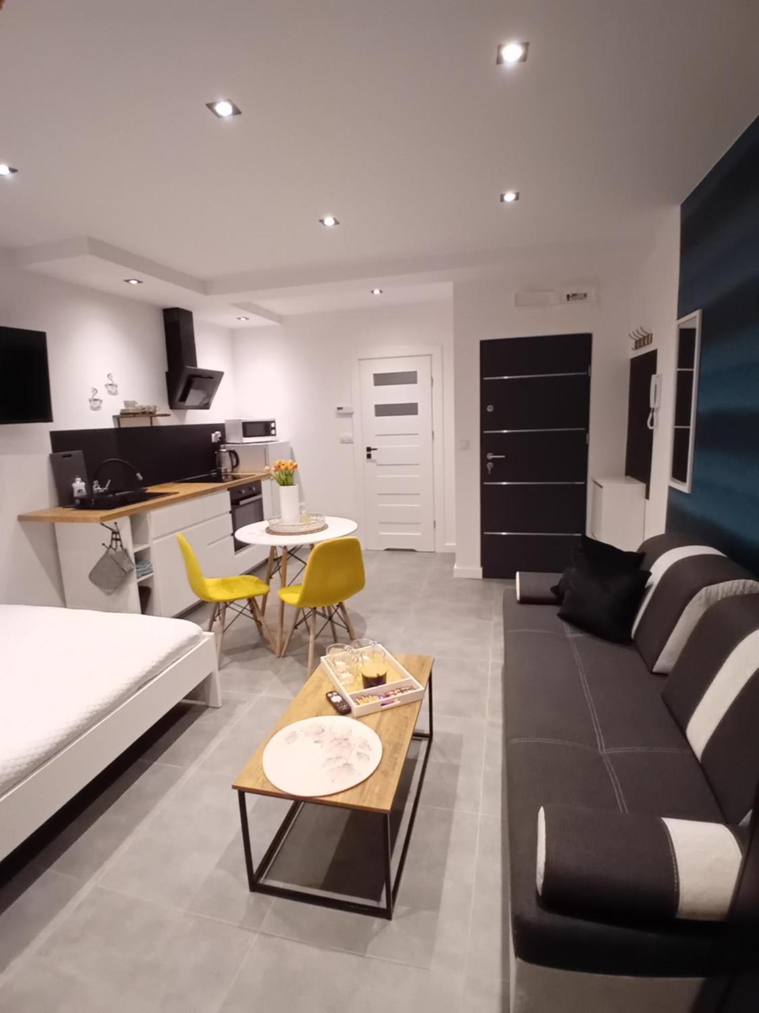 Viva Apartments Oswiecim Luaran gambar