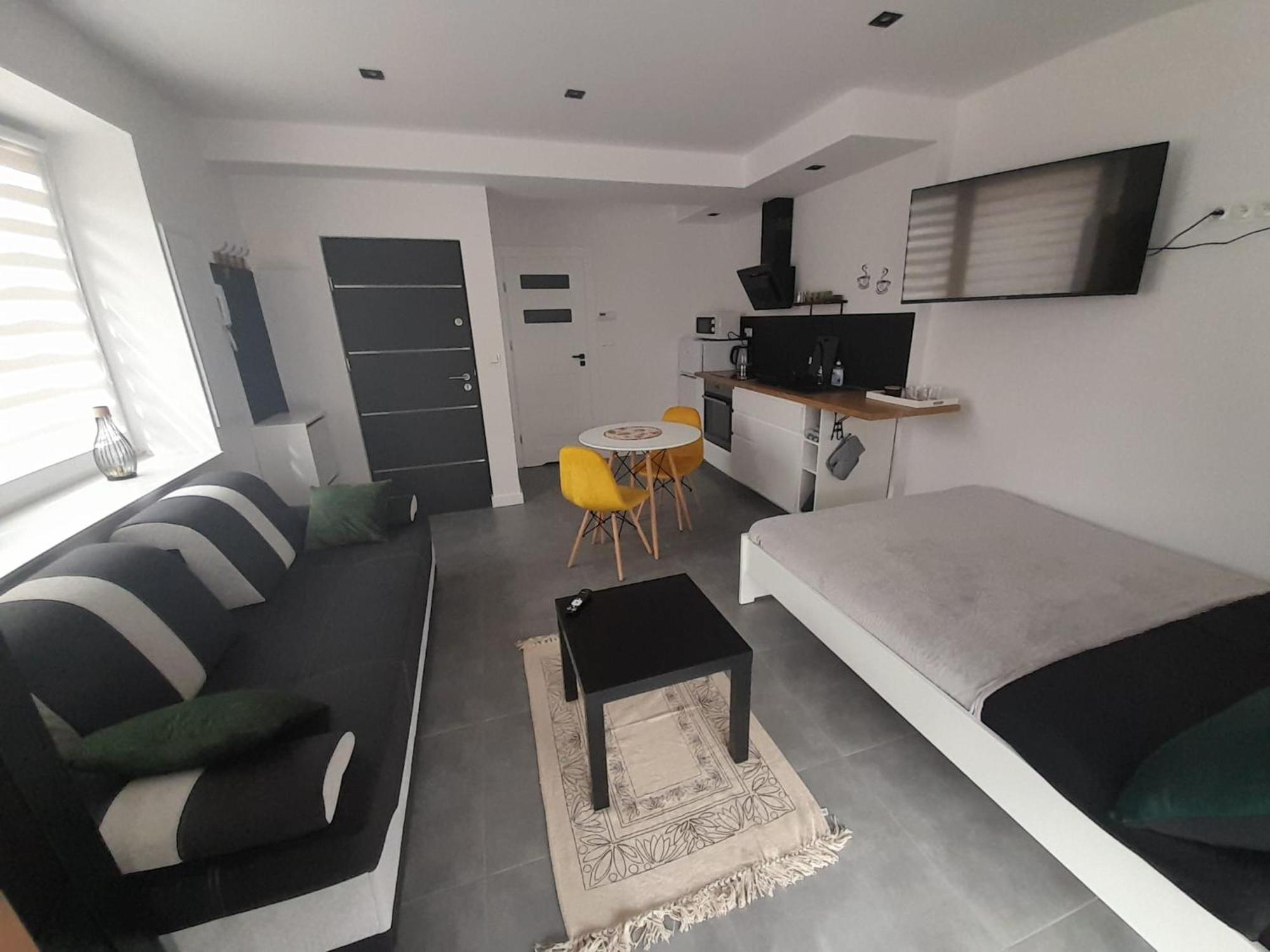 Viva Apartments Oswiecim Luaran gambar